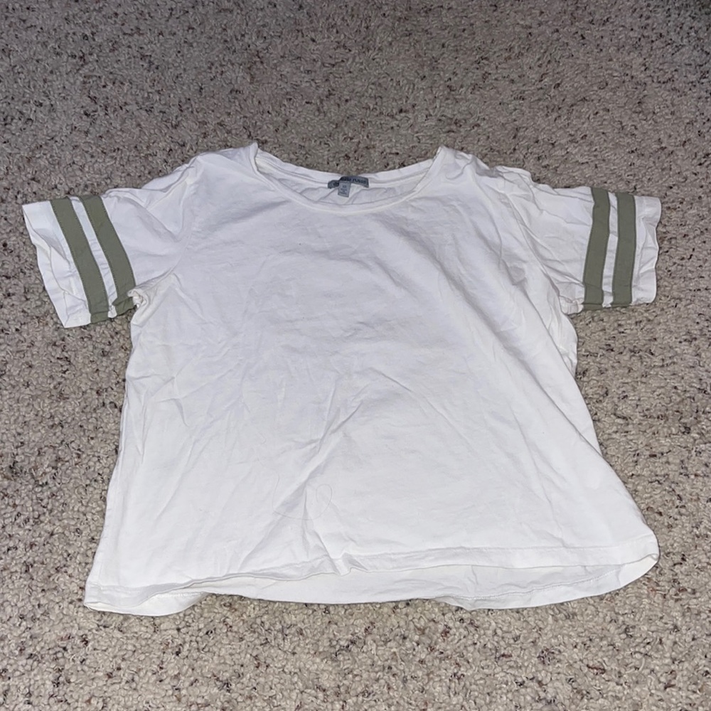 White cropped t-shirt